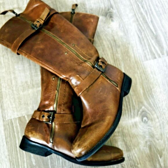 Boots Matisse Militia Distressed Brown Leather Equestrian  Heeled Women's Sz 8M - Picture 1 of 10